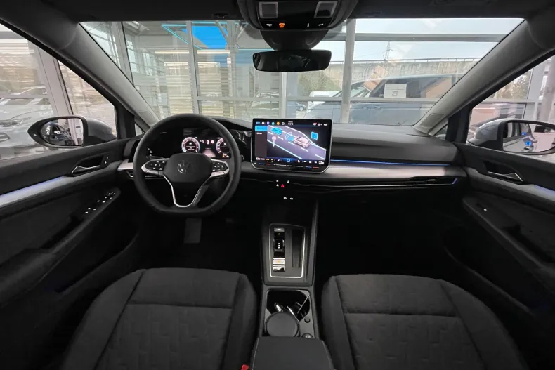 Volkswagen Golf din 2024 cu 6 km - oferta VOL161519 - foto 34