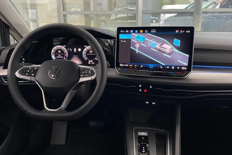 Volkswagen Golf din 2024 cu 6 km - oferta VOL161519 - foto 35