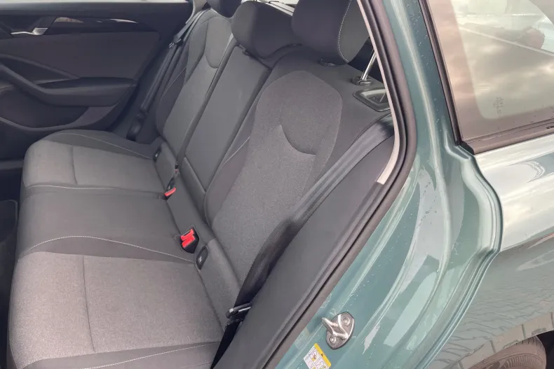 Volkswagen Passat din 2024 cu 15.142 km - oferta VOL161520 - foto 12