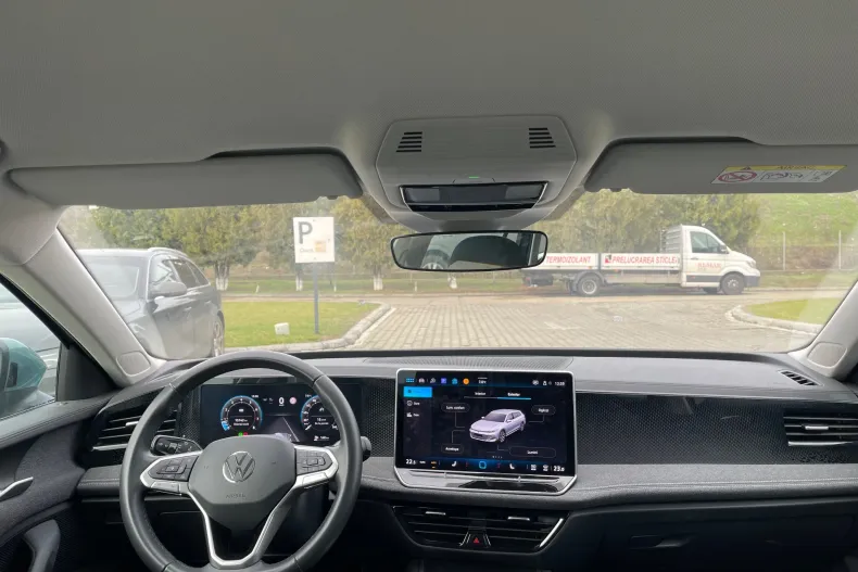 Volkswagen Passat din 2024 cu 15.142 km - oferta VOL161520 - foto 21