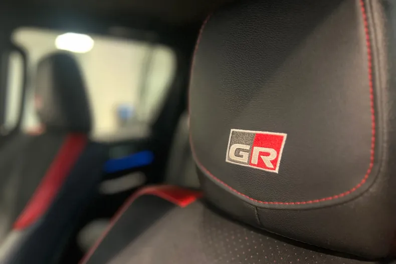 Toyota Hilux din 2023 cu 56.000 km - oferta TOY161528 - foto 10