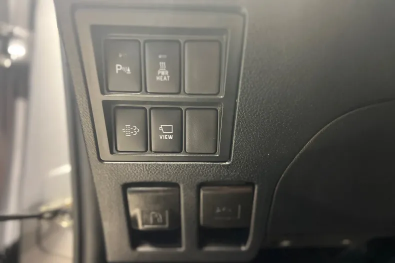 Toyota Hilux din 2023 cu 56.000 km - oferta TOY161528 - foto 12