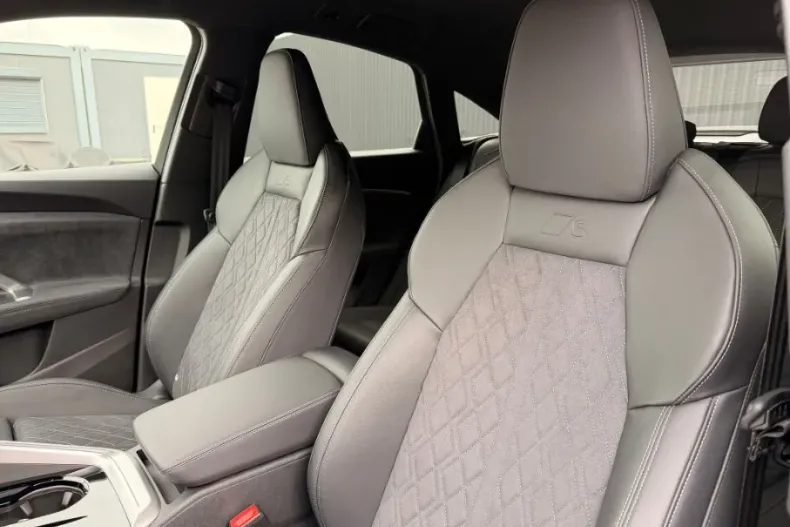 Audi Q5 din 2025 cu 1.500 km - oferta AUD161544 - foto 14