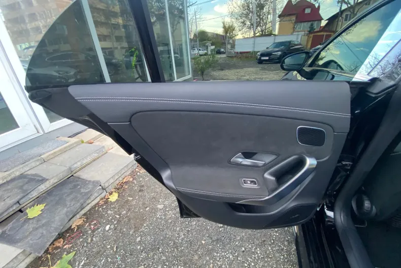 Mercedes-Benz CLA din 2021 cu 104.383 km - oferta MER161546 - foto 9