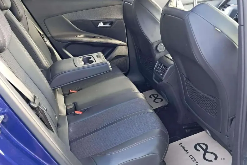 Peugeot 3008 din 2019 cu 81.693 km - oferta PEU161588 - foto 8