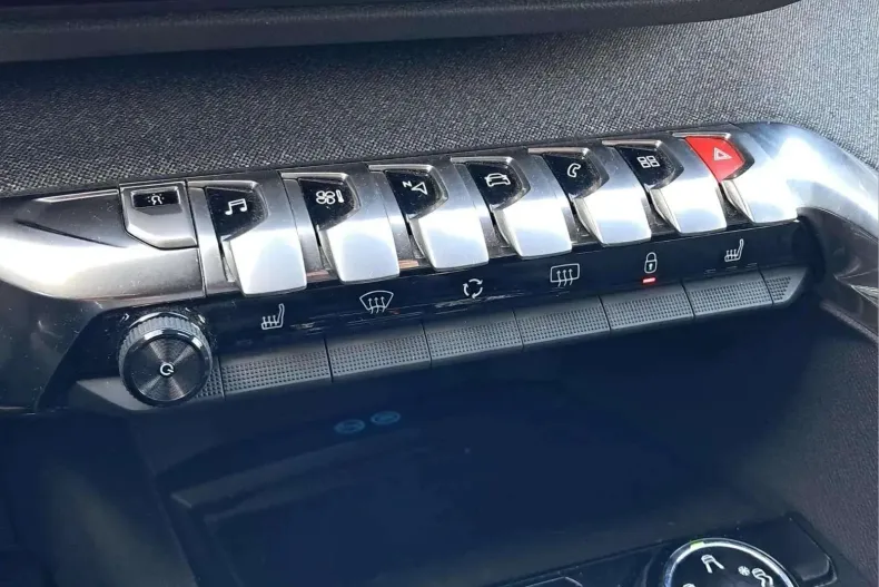 Peugeot 3008 din 2019 cu 81.693 km - oferta PEU161588 - foto 17