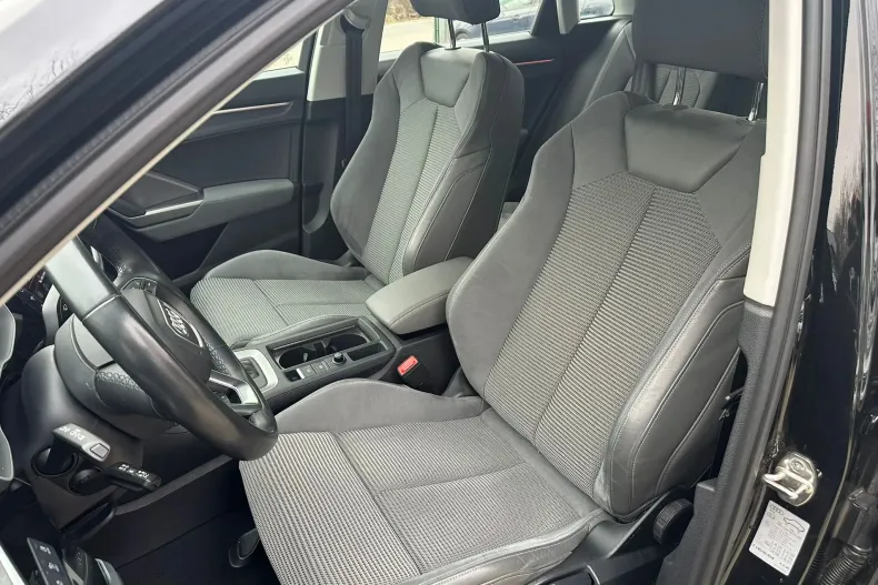 Audi Q3 din 2024 cu 38.128 km - oferta AUD161589 - foto 14