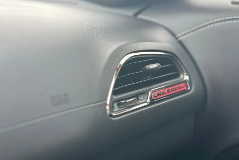 Dodge Challenger din 2023 cu 3.500 km - oferta DOD161592 - foto 15