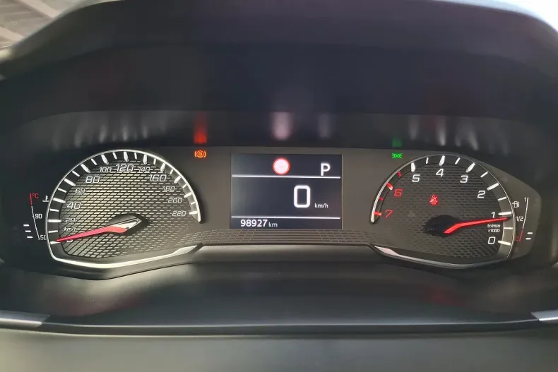 Peugeot 2008 din 2021 cu 98.927 km - oferta PEU161593 - foto 6