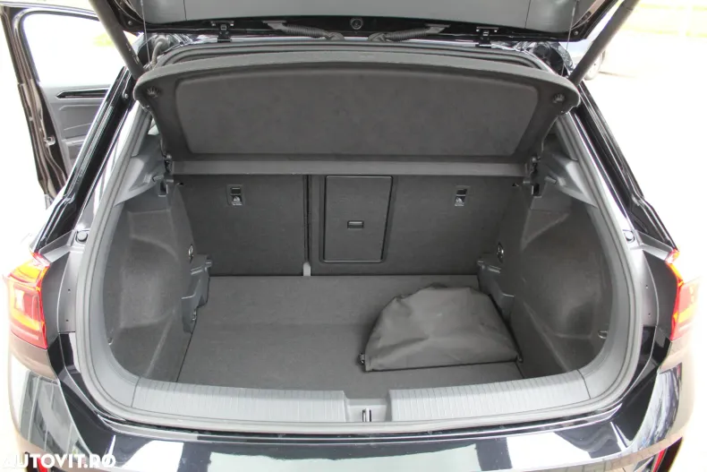 Volkswagen T-Roc din 2023 cu 23.000 km - oferta VOL161624 - foto 20