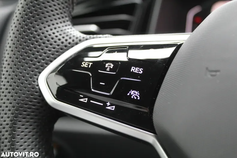 Volkswagen T-Roc din 2023 cu 23.000 km - oferta VOL161624 - foto 26