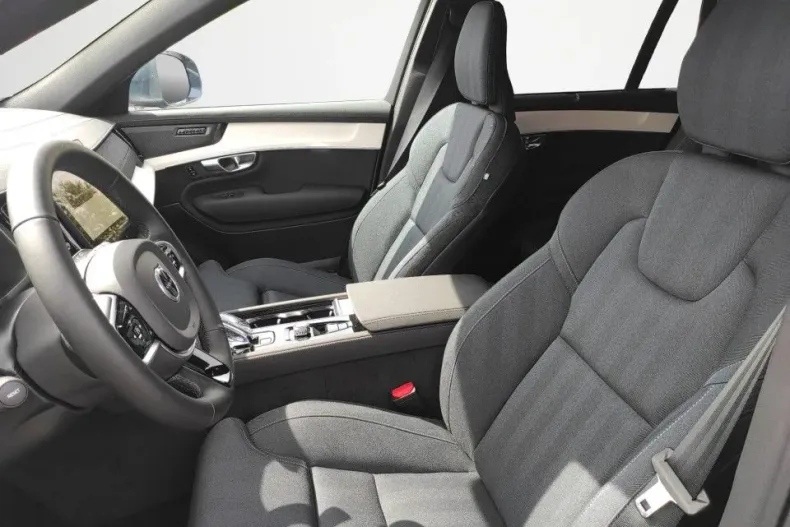 Volvo XC90 din 2025 cu 1.500 km - oferta VOL161627 - foto 9