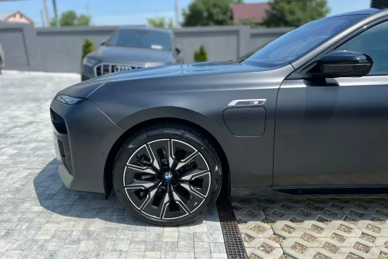 BMW M7 din 2025 cu 100 km - oferta BMW161640 - foto 12