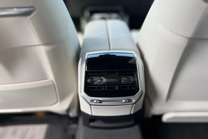 BMW M7 din 2025 cu 100 km - oferta BMW161640 - foto 26