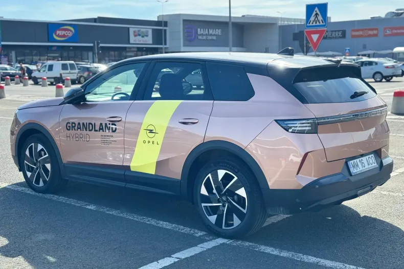 Opel Grandland din 2024 cu 5.400 km - oferta OPE161646 - foto 7