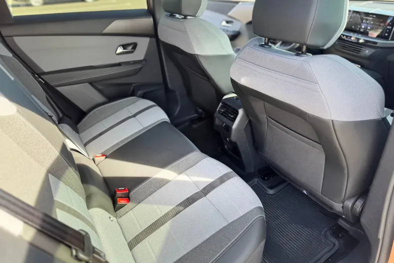 Opel Grandland din 2024 cu 5.400 km - oferta OPE161646 - foto 12