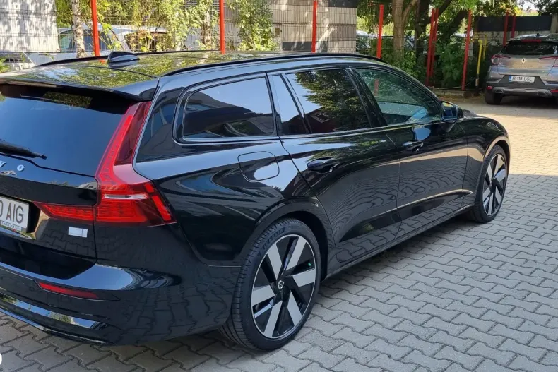Volvo V60 din 2024 cu 20.400 km - oferta VOL161647 - foto 5