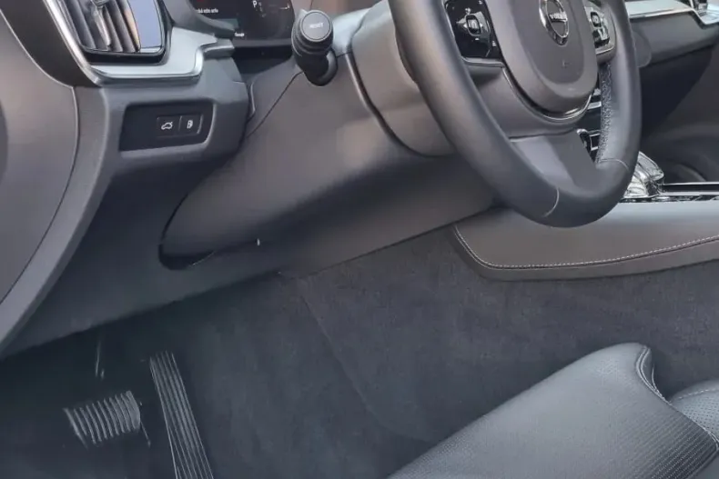 Volvo V60 din 2024 cu 20.400 km - oferta VOL161647 - foto 15