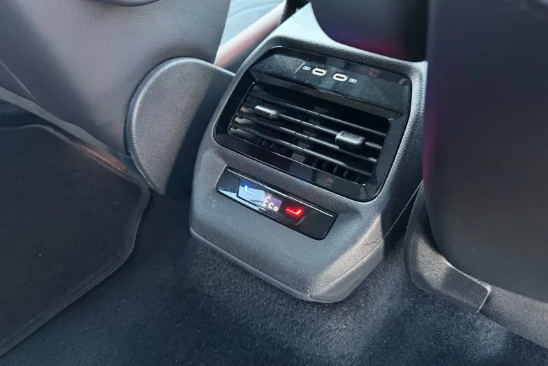 Volkswagen ID.4 din 2021 cu 69.000 km - oferta VOL161653 - foto 8