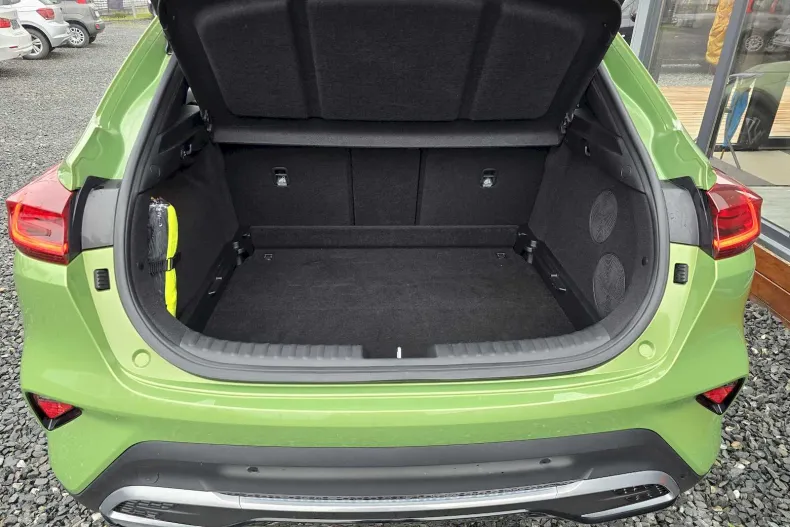 Kia XCeed din 2023 cu 10.185 km - oferta KIA161661 - foto 18