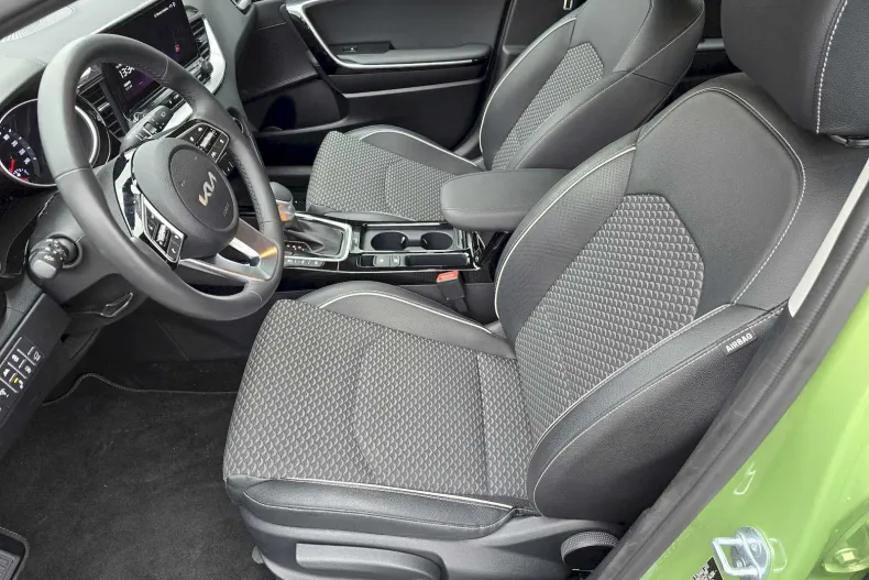 Kia XCeed din 2023 cu 10.185 km - oferta KIA161661 - foto 21