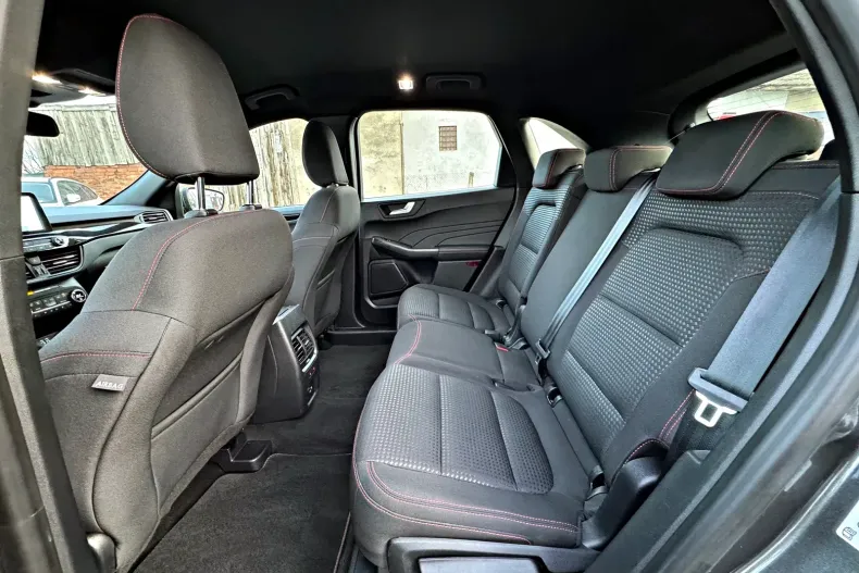 Ford Kuga din 2022 cu 147.721 km - oferta FOR161663 - foto 6