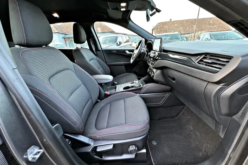 Ford Kuga din 2022 cu 147.721 km - oferta FOR161663 - foto 8