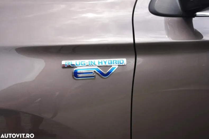 Mitsubishi Outlander din 2020 cu 177.250 km - oferta MIT161668 - foto 14