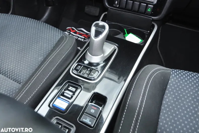 Mitsubishi Outlander din 2020 cu 177.250 km - oferta MIT161668 - foto 21