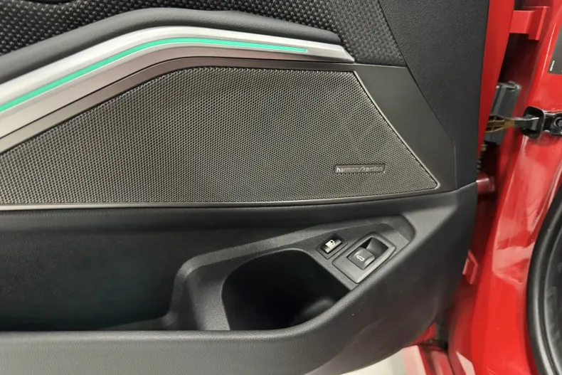 BMW Seria 3 din 2020 cu 54.500 km - oferta BMW161669 - foto 8