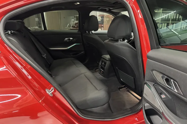 BMW Seria 3 din 2020 cu 54.500 km - oferta BMW161669 - foto 10