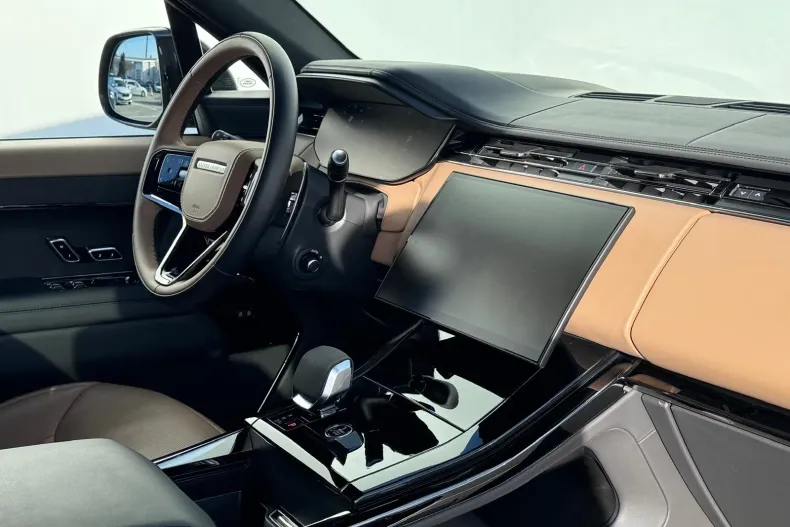 Land Rover Range Rover Sport din 2024 cu 37.802 km - oferta LAN161672 - foto 22