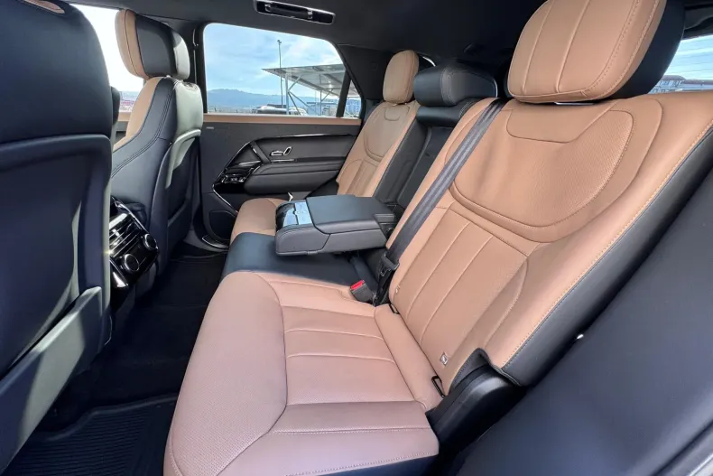 Land Rover Range Rover Sport din 2024 cu 37.802 km - oferta LAN161672 - foto 24