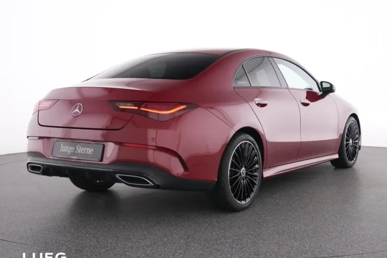 Mercedes-Benz CLA 200 din 2024 cu 7.800 km - oferta MER161678 - foto 2