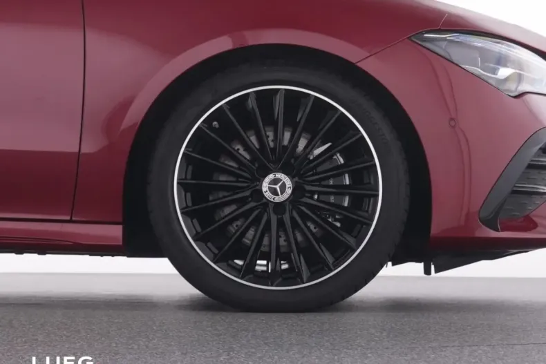 Mercedes-Benz CLA 200 din 2024 cu 7.800 km - oferta MER161678 - foto 21