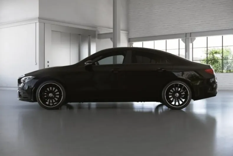 Mercedes-Benz CLA 250 din 2023 cu 46.627 km - oferta MER161686 - foto 3