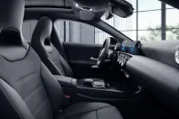 Mercedes-Benz CLA 250 din 2023 cu 46.627 km - oferta MER161686 - foto 6