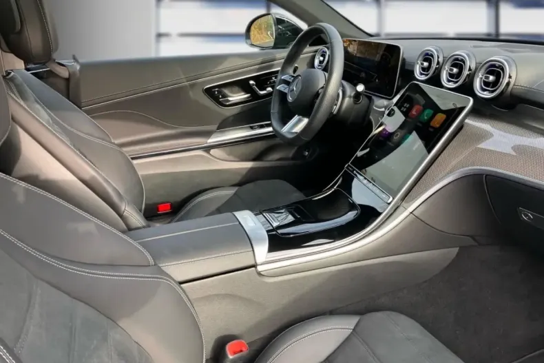 Mercedes-Benz CLE 200 din 2024 cu 5.372 km - oferta MER161688 - foto 11