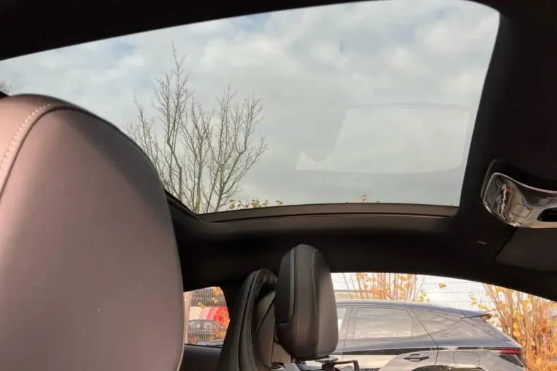 Mercedes-Benz CLE 200 din 2024 cu 5.372 km - oferta MER161688 - foto 12