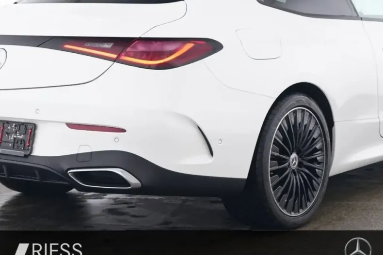 Mercedes-Benz CLE 200 din 2024 cu 21.006 km - oferta MER161690 - foto 4