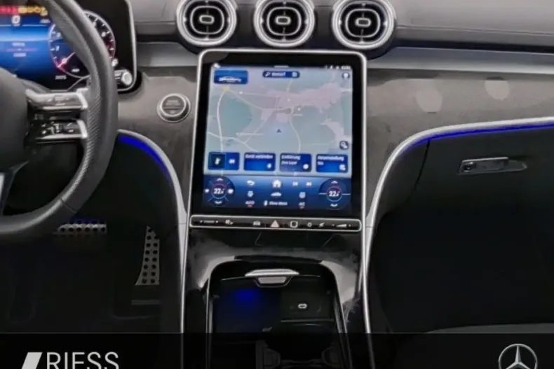 Mercedes-Benz CLE 200 din 2024 cu 21.006 km - oferta MER161690 - foto 9