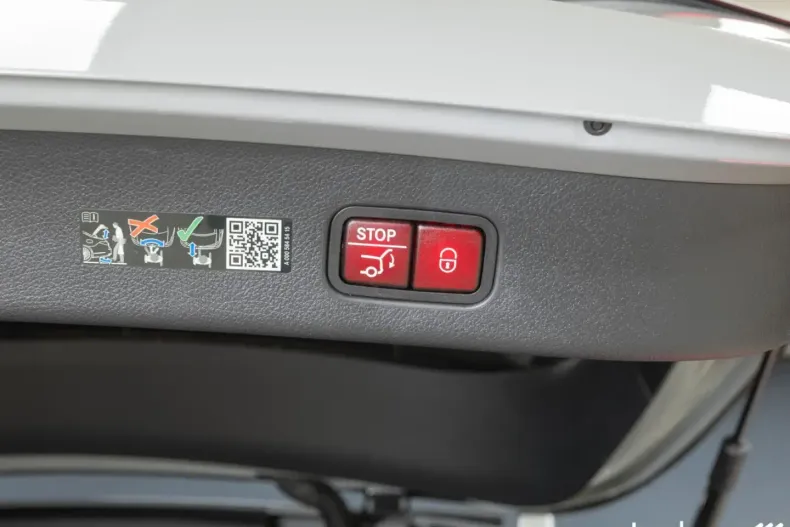 Mercedes-Benz GLC 300 din 2025 cu 18.213 km - oferta MER161693 - foto 11