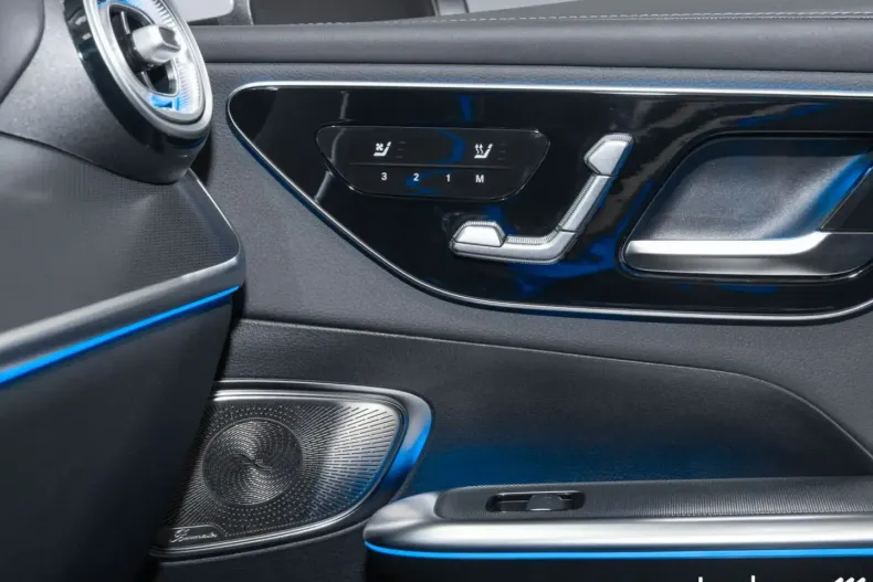 Mercedes-Benz GLC 300 din 2025 cu 18.213 km - oferta MER161693 - foto 13