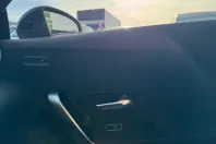 Mercedes-Benz CLA 200 din 2024 cu 12.850 km - oferta MER161698 - foto 17