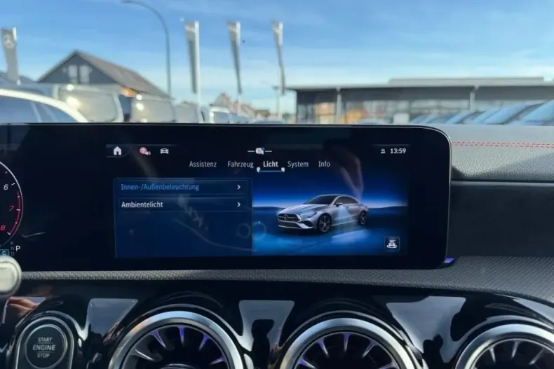 Mercedes-Benz CLA 200 din 2024 cu 12.850 km - oferta MER161698 - foto 21