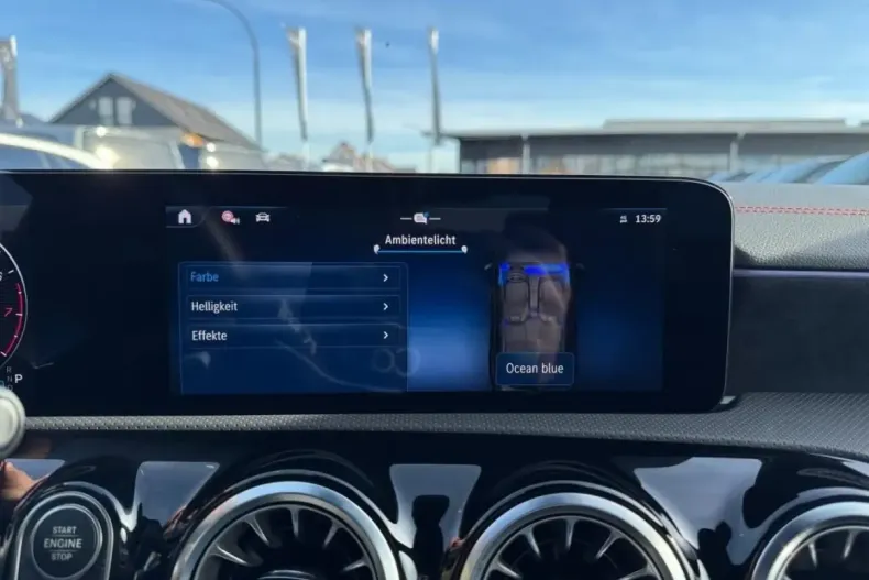 Mercedes-Benz CLA 200 din 2024 cu 12.850 km - oferta MER161698 - foto 23