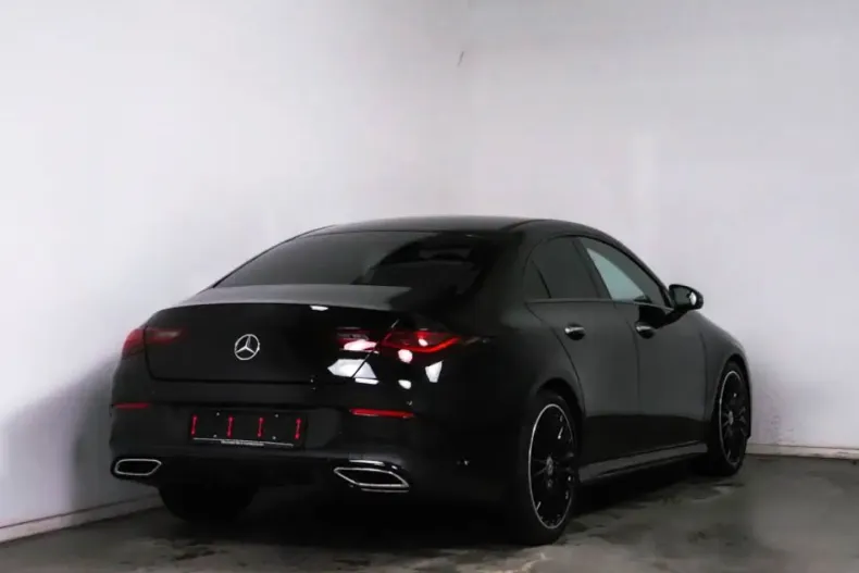 Mercedes-Benz CLA 180 din 2024 cu 19.147 km - oferta MER161703 - foto 2