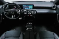 Mercedes-Benz CLA 180 din 2024 cu 19.147 km - oferta MER161703 - foto 7