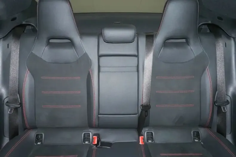 Mercedes-Benz CLA 180 din 2024 cu 19.147 km - oferta MER161703 - foto 8