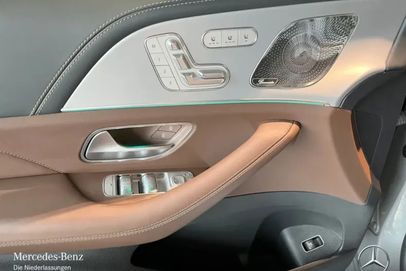 Mercedes-Benz GLE 63 AMG din 2023 cu 15.296 km - oferta MER161704 - foto 12